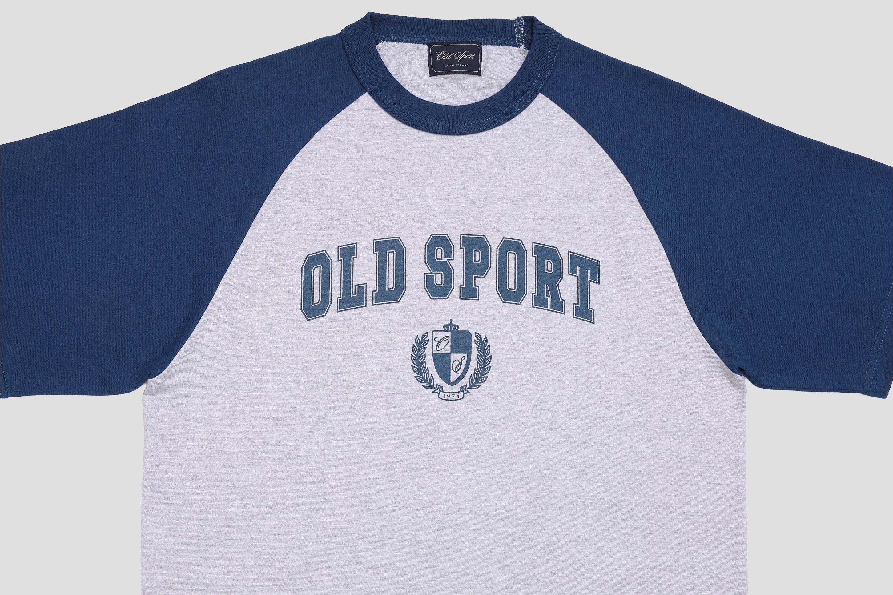 *Pre-Order* バーシティロゴラグランTシャツ GRAY/ NAVY