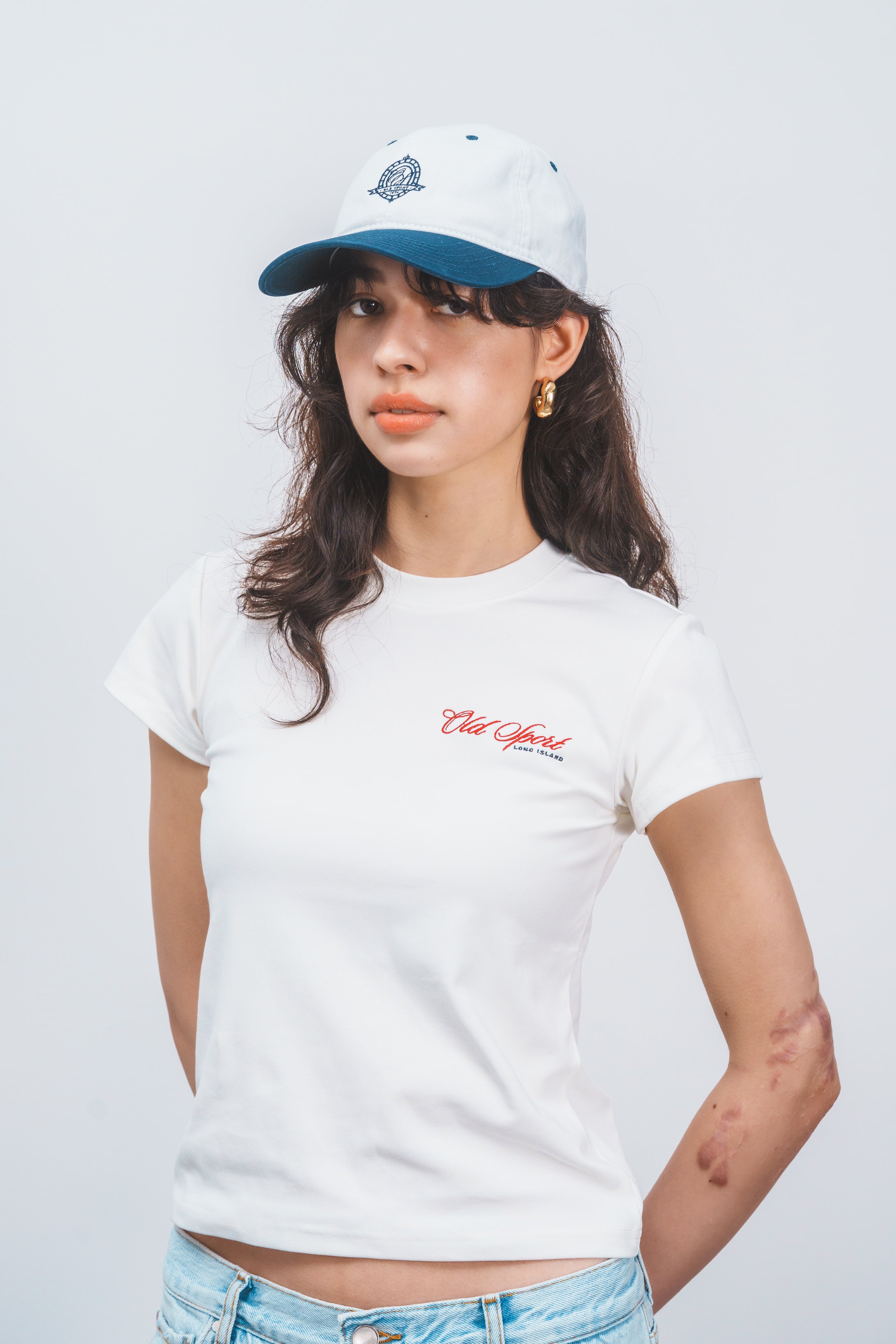 Old Sportロゴ刺繍Tシャツ WHITE