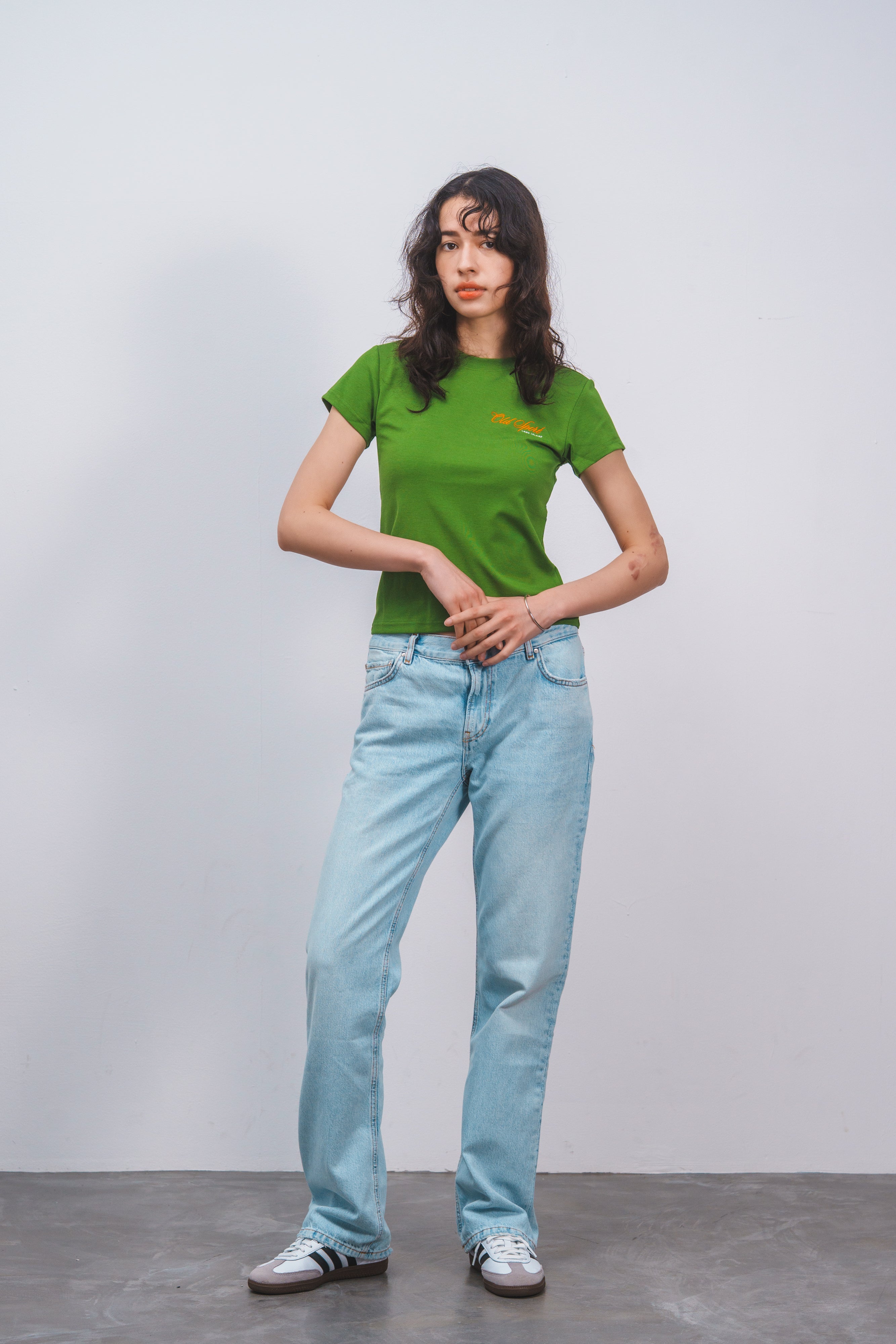 Old Sportロゴ刺繍Tシャツ GREEN