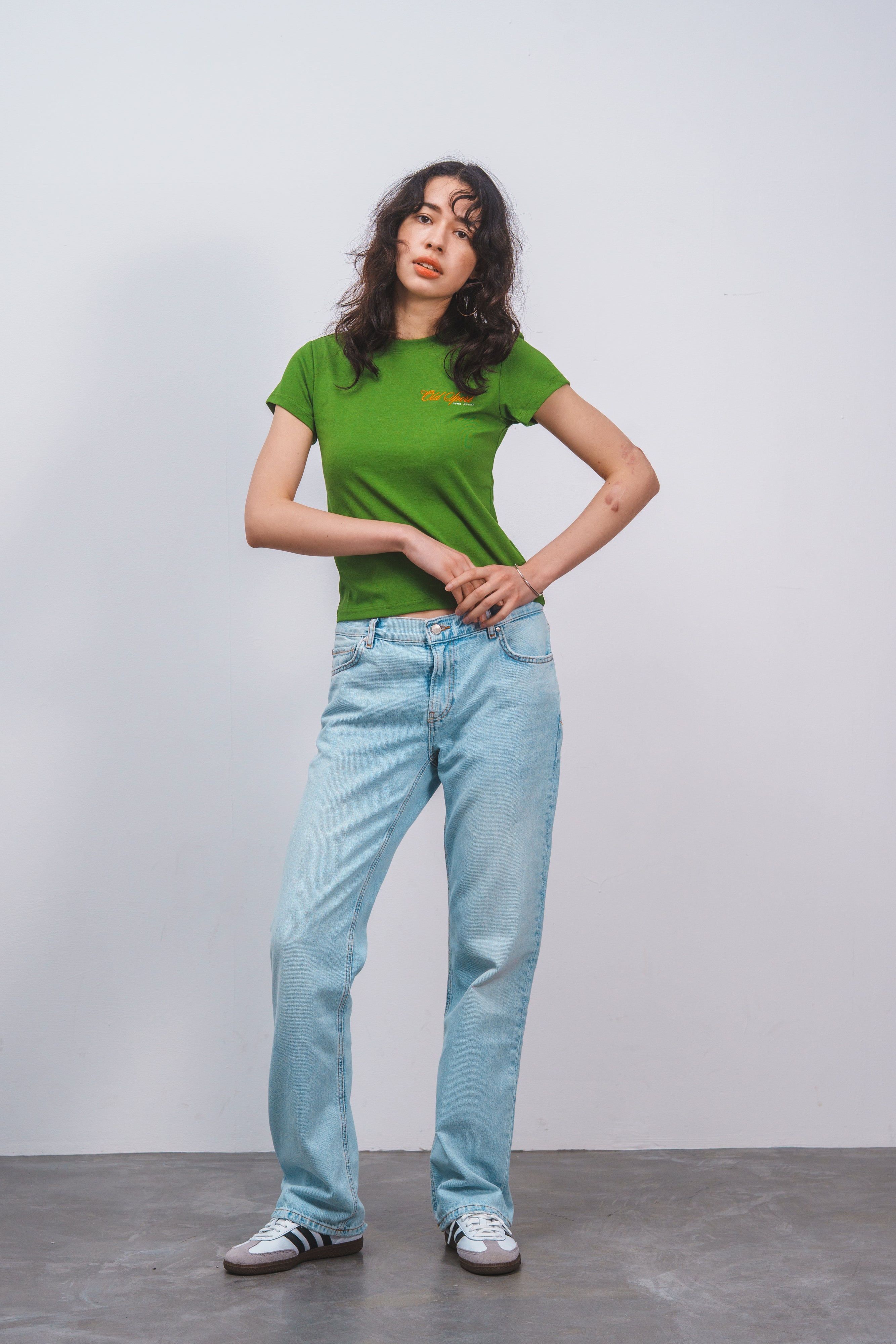 Old Sportロゴ刺繍Tシャツ GREEN