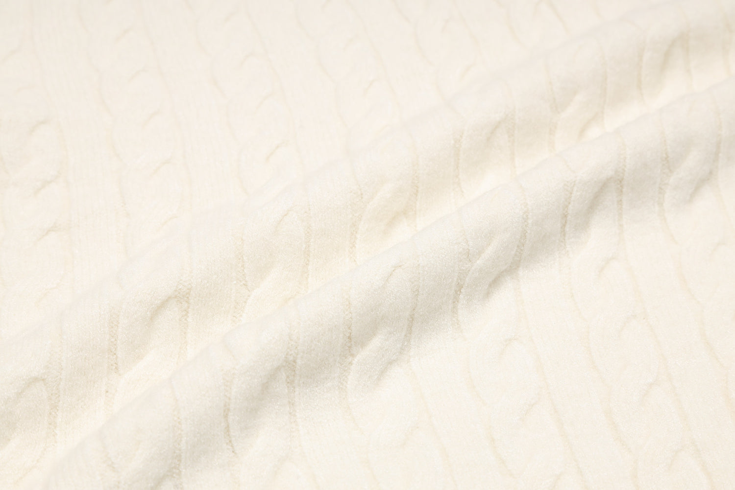 ＊Pre-Order＊　エンブレム刺繍ケーブルニットプルオーバー IVORY