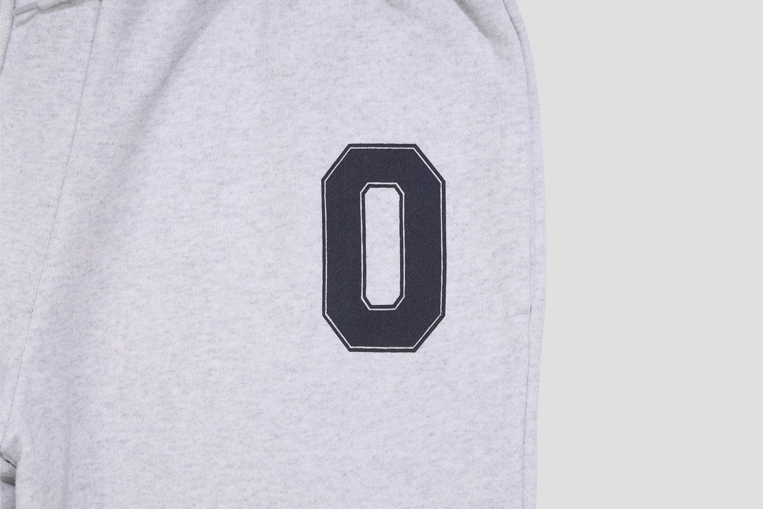 ＊Pre-Order＊　バーシティロゴロングパンツ GRAY