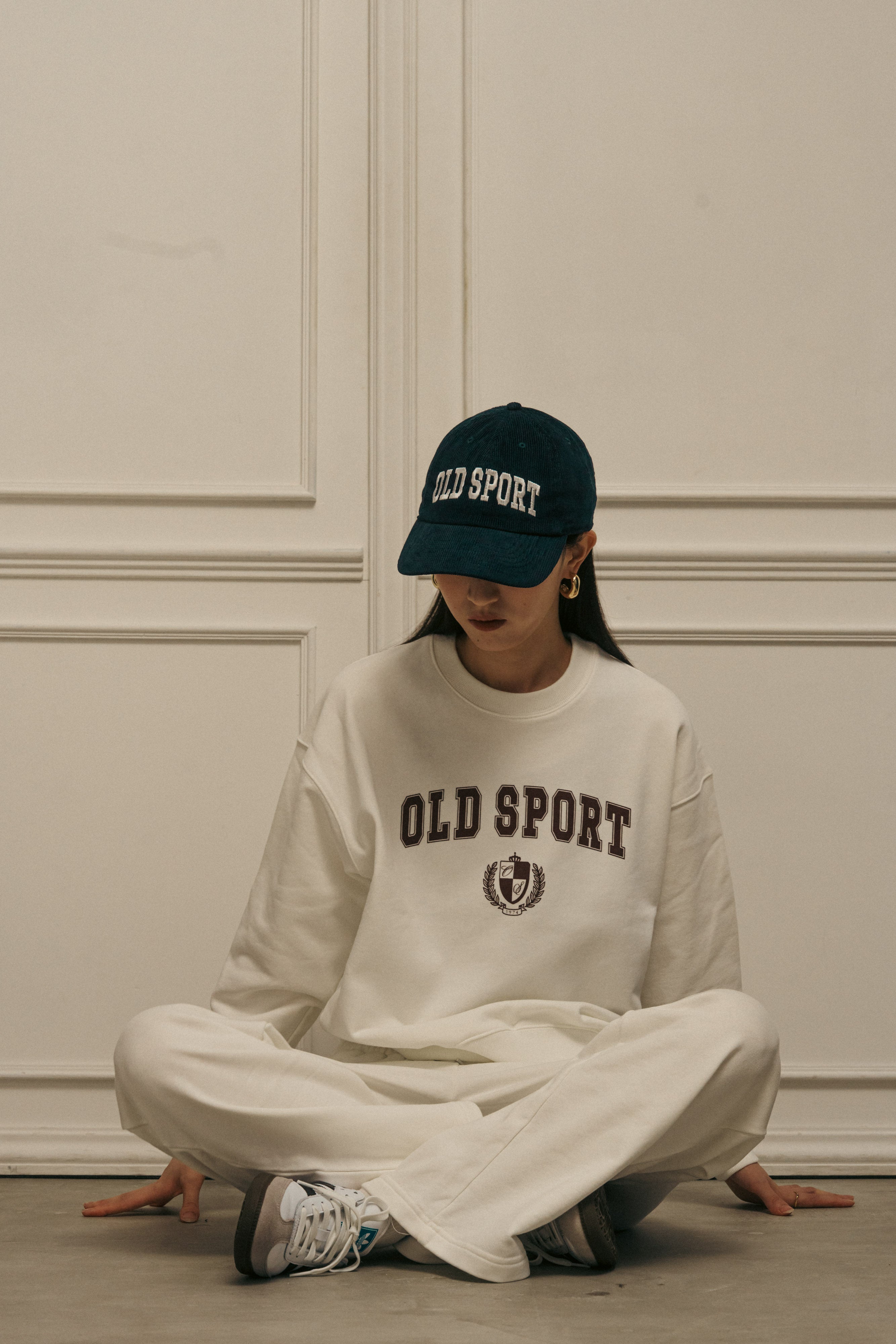 バーシティロゴトレーナー IVORY